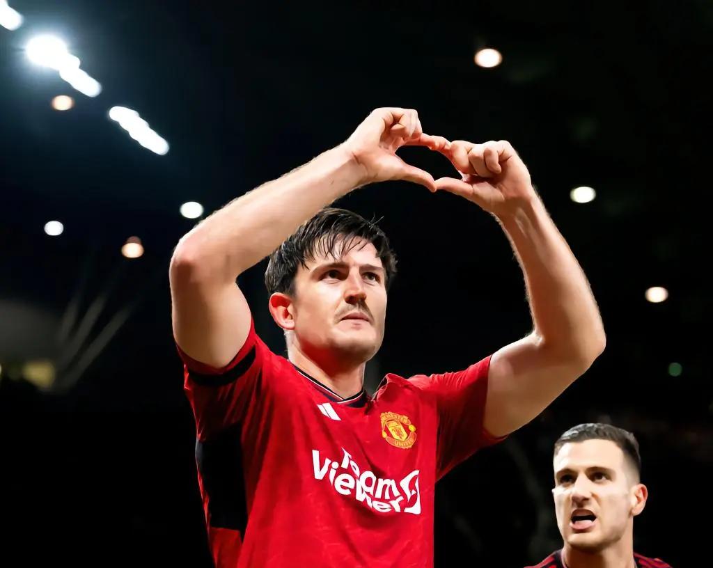 关于里程碑夜！纽卡斯尔造点机会；CBA常规赛转会期刷纪录；悬念犹存；心理建设被强调的信息