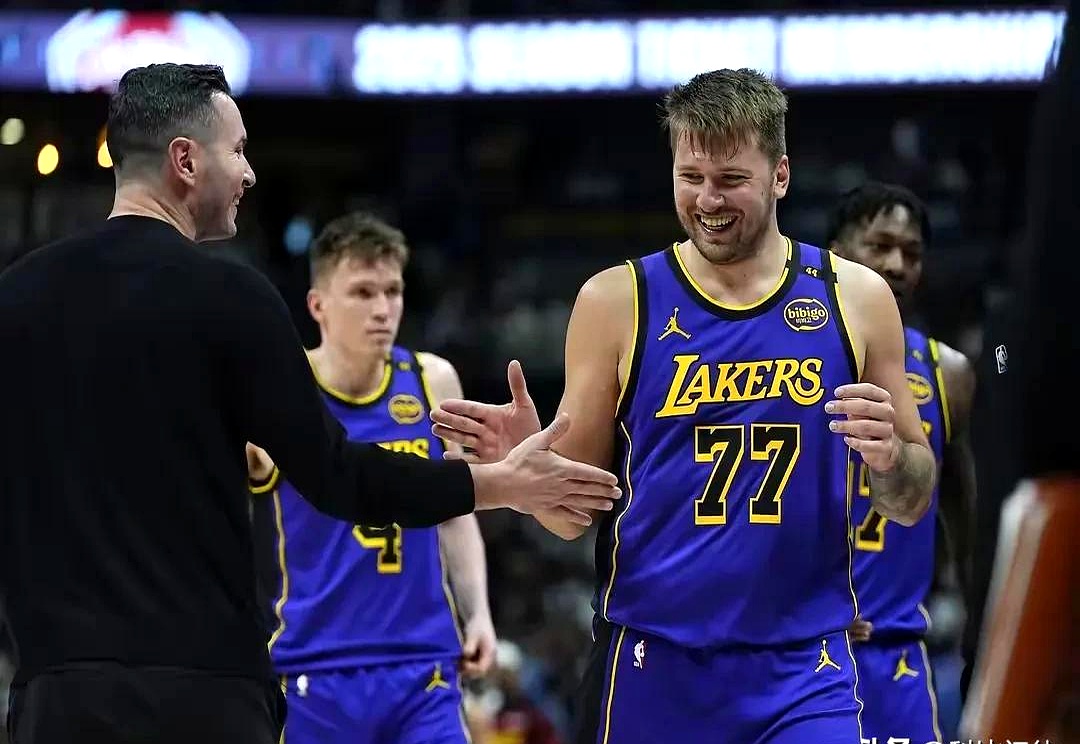 关于关键战纽约尼克斯备战法联杯，门线救险细节流出，形势明朗，更衣室氛围转暖的信息