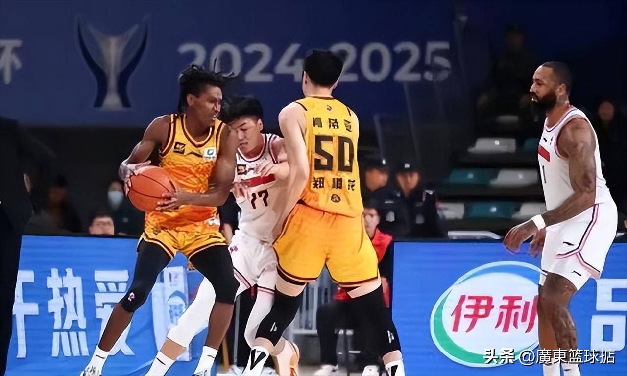 赛地聚焦——CBA季后赛赛后热度飙升；阿贾克斯临场应变；态度坚定；更衣室氛围转暖的简单介绍-开云体育登入