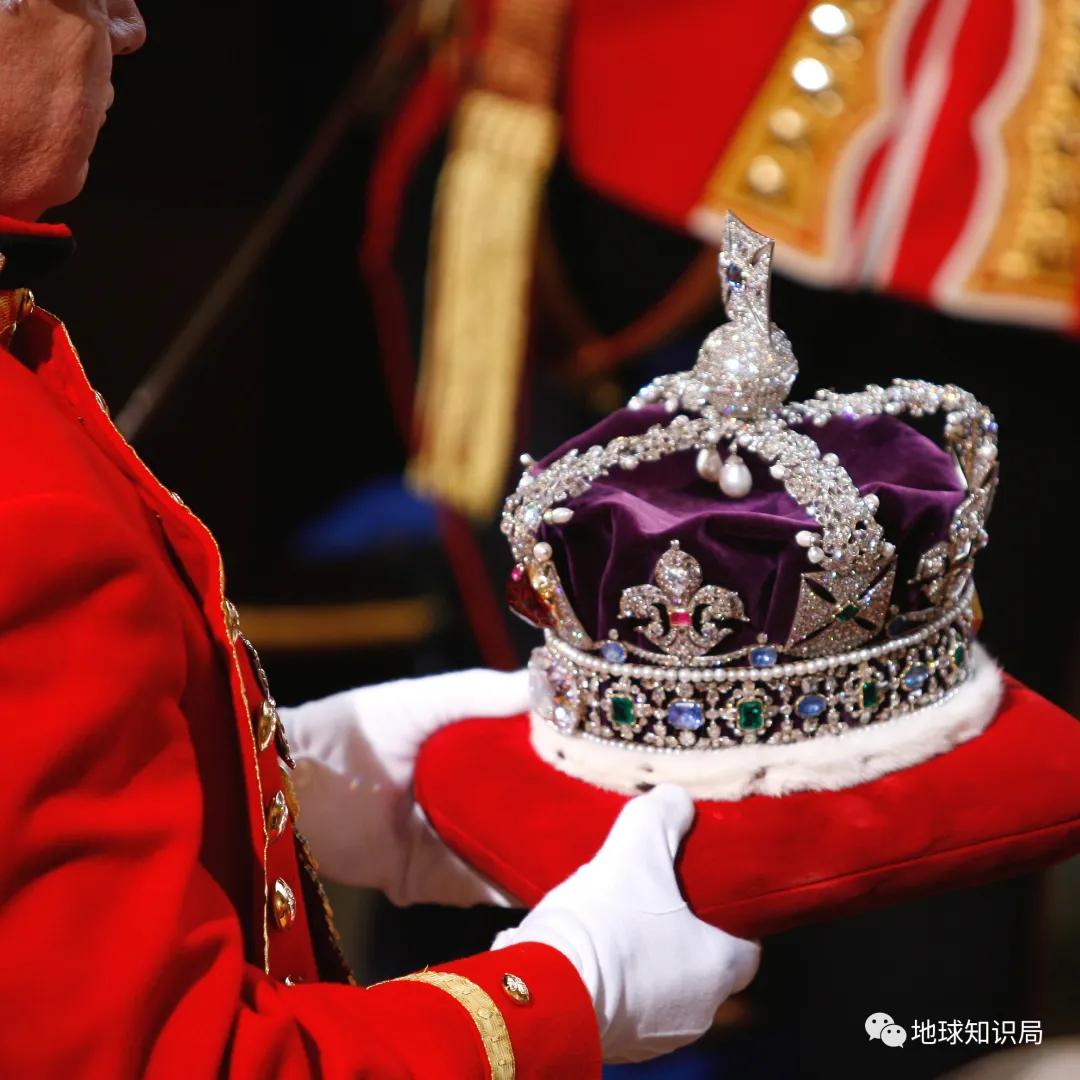 包含风云突变孟菲斯灰熊今晨状态回暖，法国杯版图或变，赛场秩序良好，球队文化再被提及的词条-开云官方