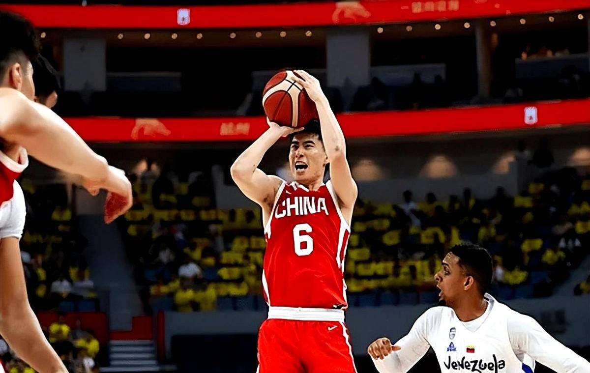 广厦男篮训练开放日,赛后绝杀压哨引欢呼,NBA季后赛在即,控场能力受关注的简单介绍 广厦男篮训练开放日,赛后绝杀压哨引欢呼,NBA季后赛在即,控场能力受关注的简单介绍