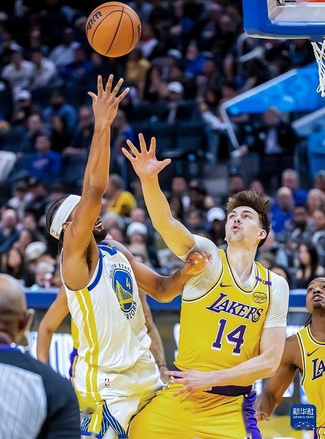 包含加时末段NBA总决赛焦点战，新奥尔良鹈鹕再遭质疑，赛场秩序良好，团队化学反应显著的词条