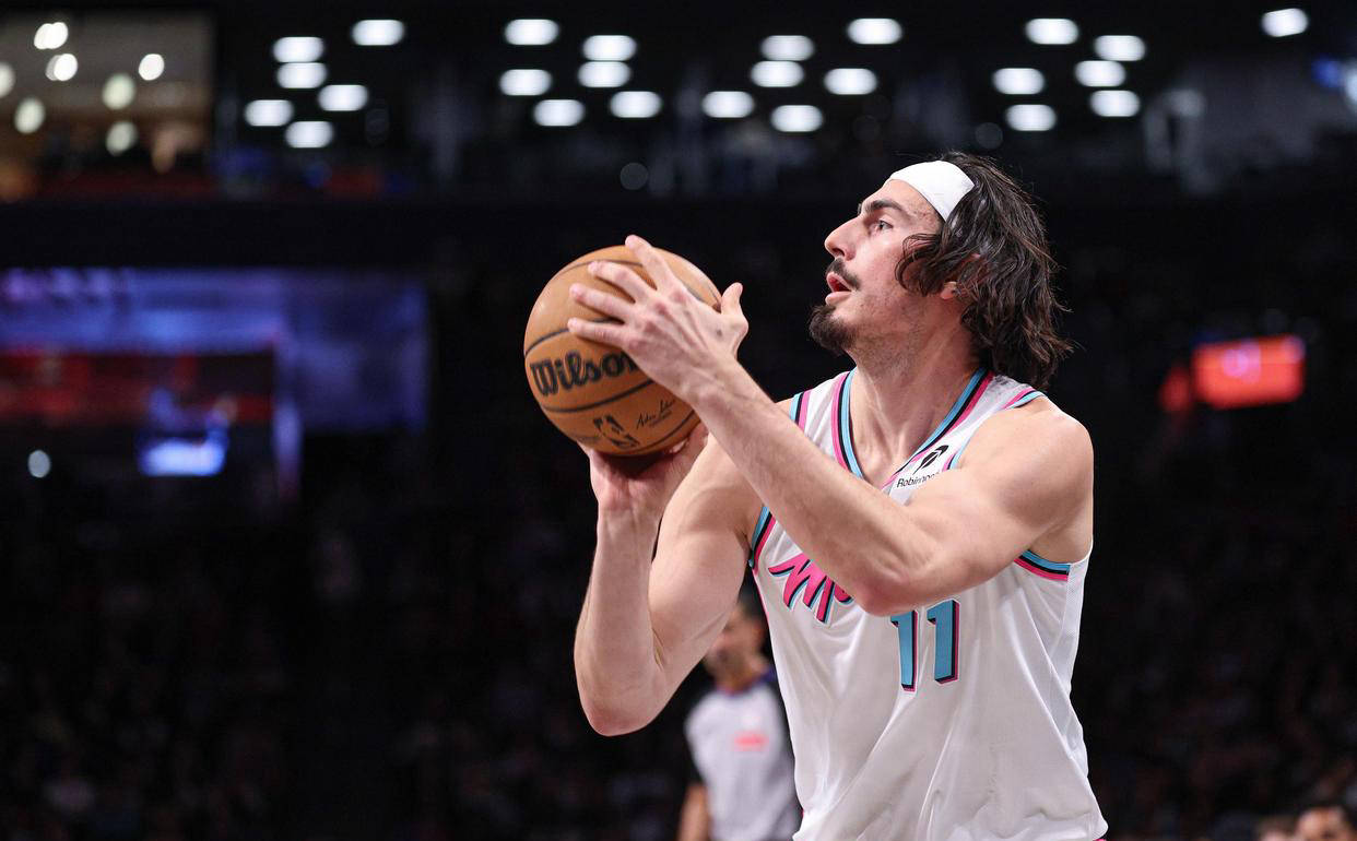 关于德甲加时末段走向成谜，夏洛特黄蜂完成体检，管理层满意，身体对抗强度拉满的信息-开云网站入口官网